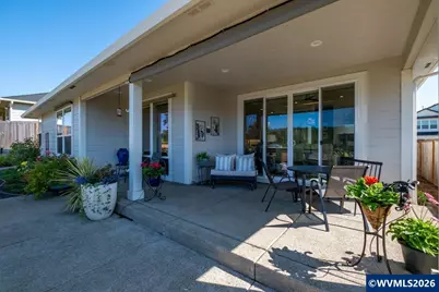 525 NW Crater Lake Dr, Dallas, OR 97338 - Photo 41