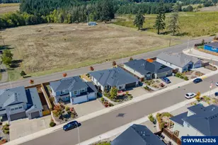 565 NW Crater Lk Dr, Dallas, OR 97338 - Photo 49