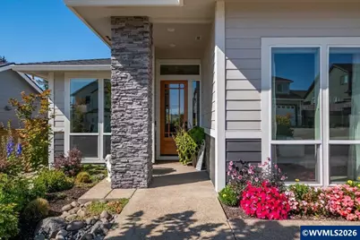 525 NW Crater Lake Dr, Dallas, OR 97338 - Photo 5