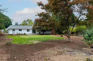 1221 Cloverdale Dr NE, Albany, OR 97321 - Photo 9