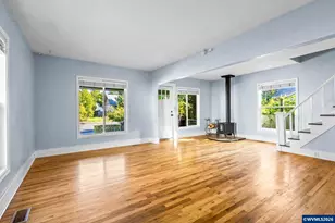 955 17th St NE, Salem, OR 97301 - Photo 9