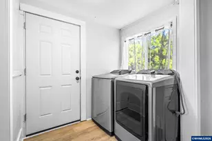 955 17th St NE, Salem, OR 97301 - Photo 17