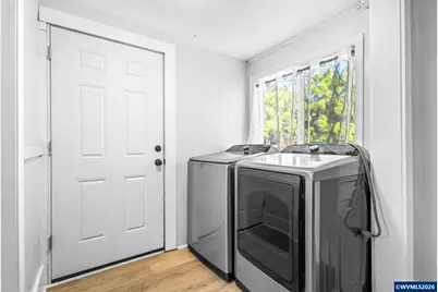 955 17th St NE, Salem, OR 97301 - Photo 19