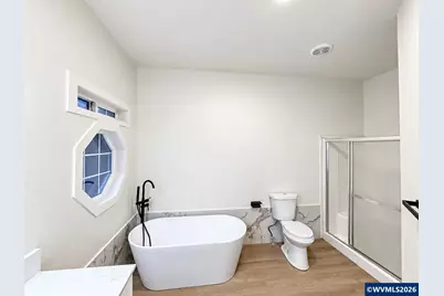 9312 N Polk Av, Portland, OR 97203 - Photo 37