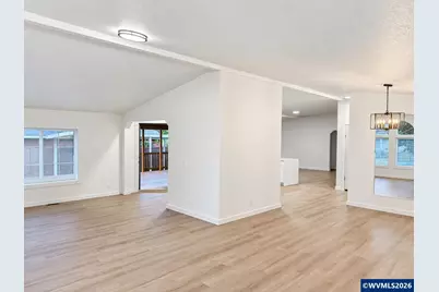 9312 N Polk Av, Portland, OR 97203 - Photo 41