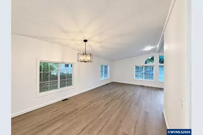 9312 N Polk Av, Portland, OR 97203 - Photo 23