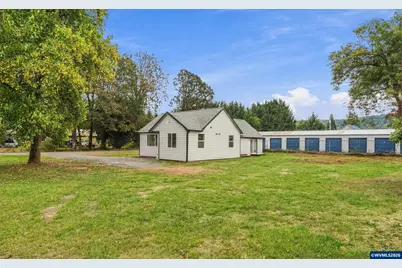 4473 Highway Us-20, Sweet Home, OR 97386 - Photo 3