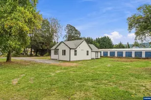 4473 Hwy Us-20, Sweet Home, OR 97386 - Photo 3