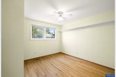 540 W Clackamas Cir, Woodburn, OR 97071 - Photo 19