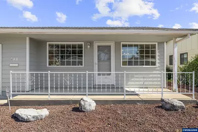 540 W Clackamas Cir, Woodburn, OR 97071 - Photo 3