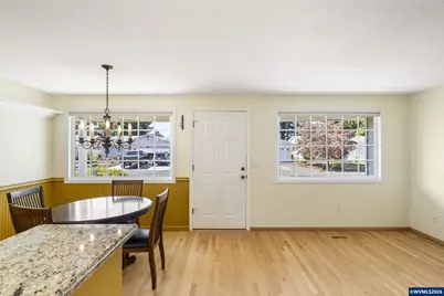 540 W Clackamas Cir, Woodburn, OR 97071 - Photo 5