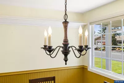 540 W Clackamas Cir, Woodburn, OR 97071 - Photo 9