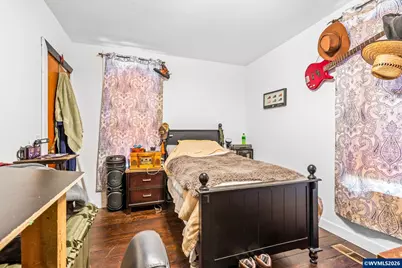 317 SE 4th Av, Albany, OR 97321 - Photo 17