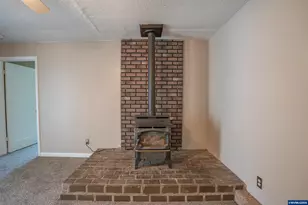 835 7th Ave, Sweet Home, OR 97361 - Photo 23