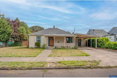 835 7th Av, Sweet Home, OR 97361 - Photo 1