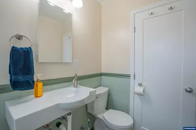 835 7th Av, Sweet Home, OR 97361 - Photo 17