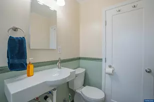 835 7th Ave, Sweet Home, OR 97361 - Photo 17