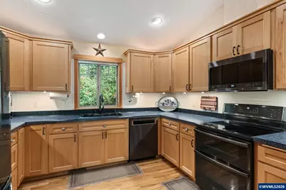 26385 Shady Oak Dr, Monroe, OR 97456 - Photo 9