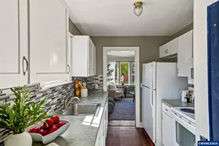 1520 17th St NE, Salem, OR 97301 - Photo 17
