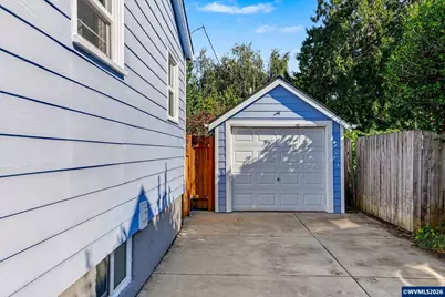 1520 17th St NE, Salem, OR 97301 - Photo 39