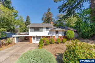 239 Moonlight Ave SE, Salem, OR 97302 - Photo 1