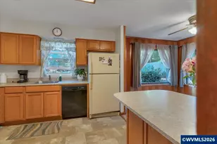 239 Moonlight Ave SE, Salem, OR 97302 - Photo 23