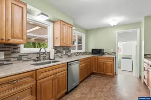 625 Larry Ave N, Keizer, OR 97303 - Photo 15
