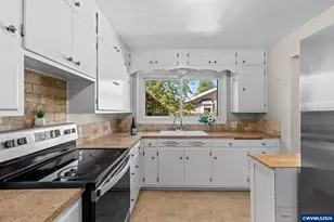 2250 Devos St, Eugene, OR 97402 - Photo 17