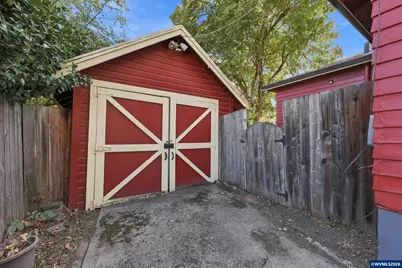 940 Columbia St NE, Salem, OR 97301 - Photo 35
