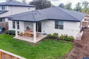 1353 Dalton Ct, Monmouth, OR 97361 - Photo 3