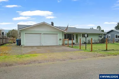 247 Cedar St, Lyons, OR 97358 - Photo 1