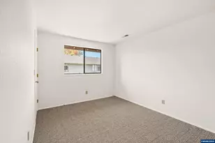 1837 NW Grant Cir, Corvallis, OR 97330 - Photo 33