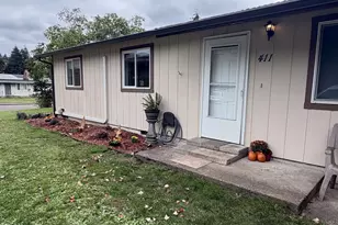 411 NE 3rd St, Willamina, OR 97396 - Photo 3