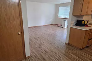 1885 Skyline Ct S, Salem, OR 97306 - Photo 3