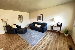 1885 Skyline Ct S, Salem, OR 97306 - Photo 5