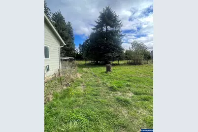130 Lombard St, Falls City, OR 97344 - Photo 23