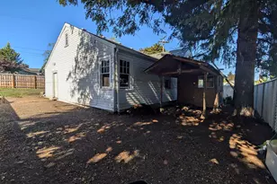 595 SW Clay St, Dallas, OR 97338 - Photo 25