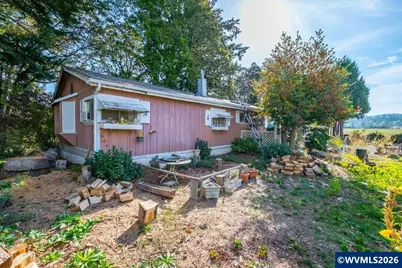 28440 Liberty Rd, Sweet Home, OR 97386 - Photo 25