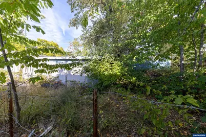 4610 Airport Ln, Sweet Home, OR 97386 - Photo 3