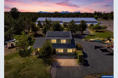 23525 Bear Creek Rd, Bend, OR 97701 - Photo 3