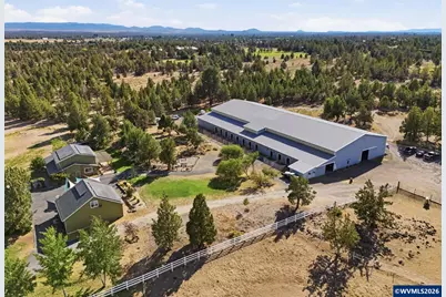 23525 Bear Creek Rd, Bend, OR 97701 - Photo 31