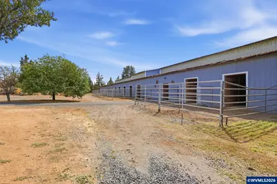23525 Bear Creek Rd, Bend, OR 97701 - Photo 15