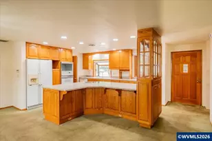 2105 NW 29th St, Corvallis, OR 97330 - Photo 9