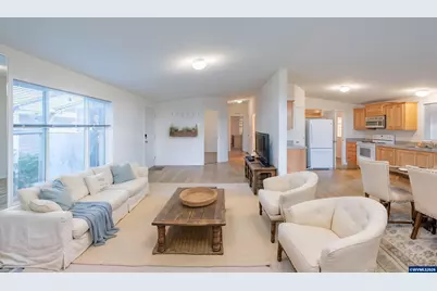 352 SW Butterfield Pl, Corvallis, OR 97333 - Photo 5