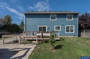 327 Broad St S, Monmouth, OR 97361 - Photo 31