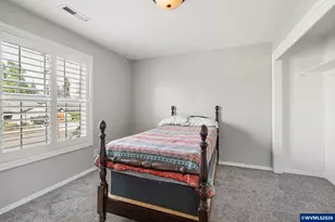327 Broad St S, Monmouth, OR 97361 - Photo 23