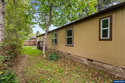 1606 11th St, Sweet Home, OR 97386 - Photo 35