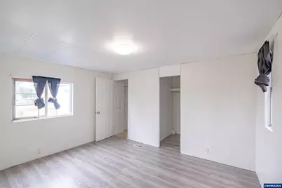 37180 Pony Rd, Lebanon, OR 97355 - Photo 9