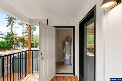 110 S 7th St, Carlton, OR 97111 - Photo 11