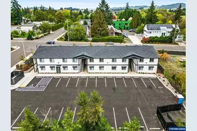 110 S 7th St, Carlton, OR 97111 - Photo 3